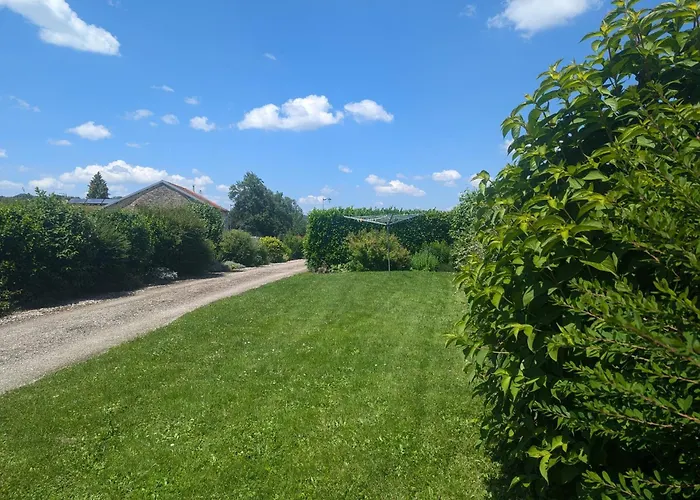 Au Jardin Holiday home Champigny-sous-Varennes